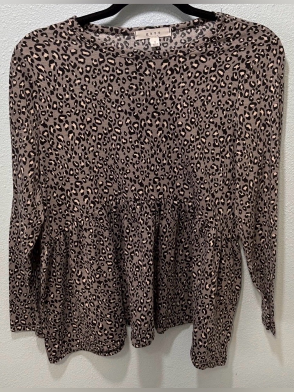 🛍 GAZE Leopard print babydoll top. Size small